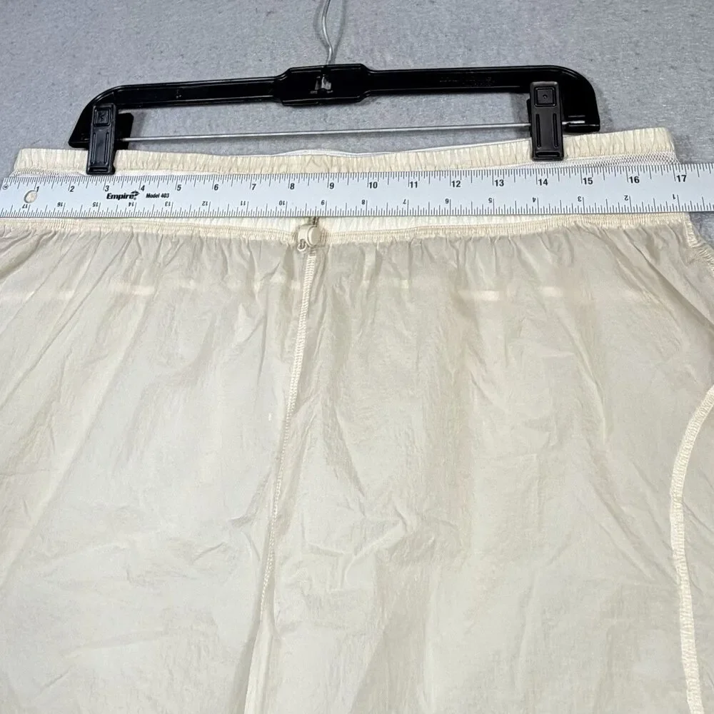 Lululemon Step Out Short Water Repellent 3” Women’s Size 8 Sheer White Opal WHTO